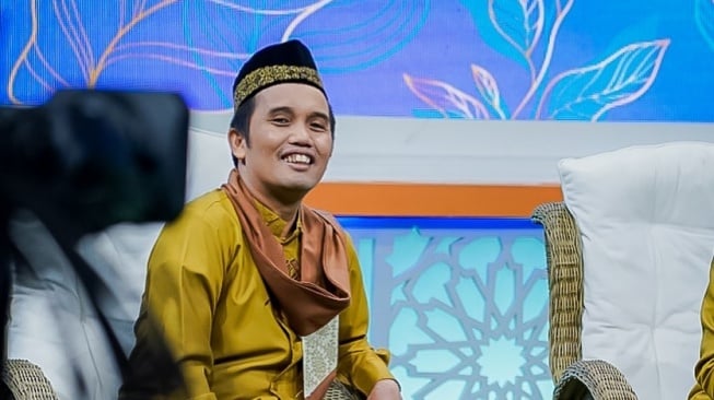 79359 ustaz maulana