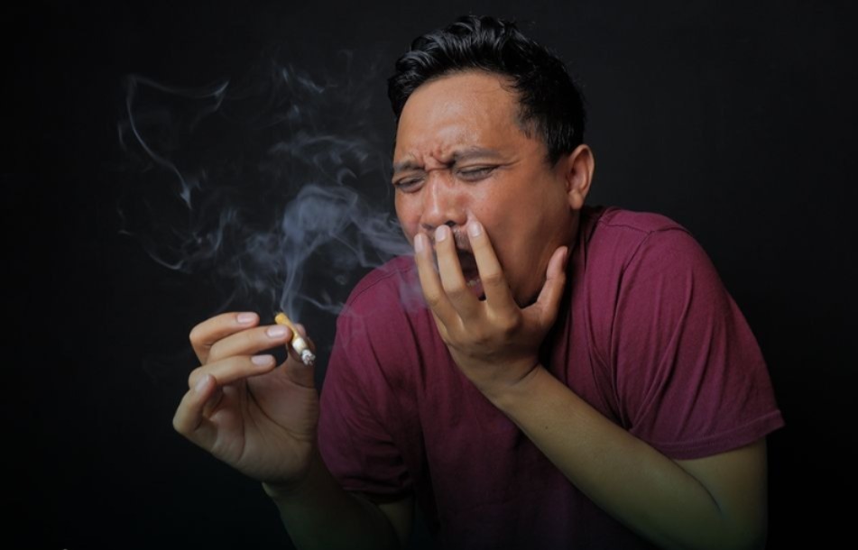 Tahu Nggak? Bau Rokok Ternyata Identik Dengan Bau Kemiskinan!