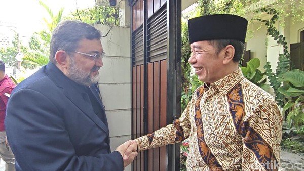 dubes iran mohammad boroujerdi temui jokowi di solo rabu 142026 1775020925269 169