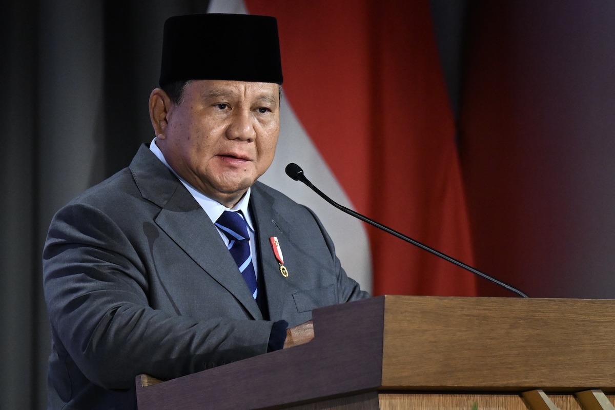 Singgung Soal Nilai Tukar Rupiah Yang Semakin Merosot, Prabowo: Orang Rakyat Desa Nggak Pakai Dolar Kok!