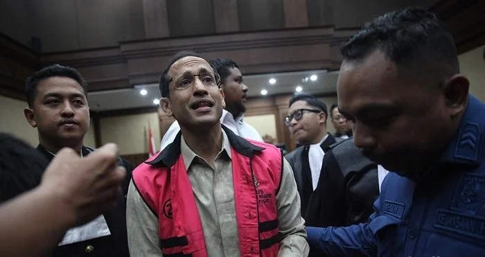 Dituntut Total 27.5 Tahun Untuk Orang Yang Sudah Membuka 3 Juta Lapangan Kerja, Cara Negara Membalas Anak Bangsa? Dituntut Total 27.5 Tahun Untuk Orang Yang Sudah Membuka 3 Juta Lapangan Kerja, Cara Negara Membalas Anak Bangsa?