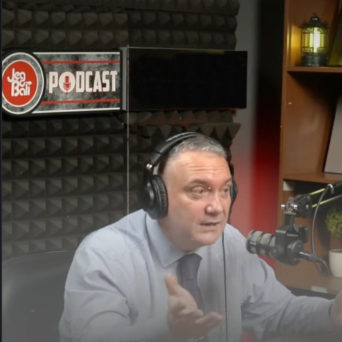 Pengacara Asal Rusia ini Bongkar Hukum Indonesia Yang Gampang ‘Dibeli’, Bahkan Sudah Memiliki KTP WNI dan Ingin Jadi Gubernur Pengacara Asal Rusia ini Bongkar Hukum Indonesia Yang Gampang ‘Dibeli’, Bahkan Sudah Memiliki KTP WNI dan Ingin Jadi Gubernur