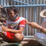 Panutan! Kisah Arif, Seorang Pria Pemulung Disabilitas Yang Bahkan Tidak Bisa Berbicara Dengan Jelas, Tapi Selama 6 Tahun Konsisten Beli Kurban Dari Uang Sendiri
