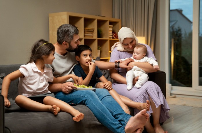 muslim family small 1