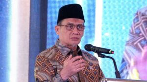 Wakil Menteri Agama Minta Pesantren Bangun Dapur MBG Sendiri: Tidak Perlu Pakai Ompreng, Tradisi Prasmanan Juga Bisa Wakil Menteri Agama Minta Pesantren Bangun Dapur MBG Sendiri: Tidak Perlu Pakai Ompreng, Tradisi Prasmanan Juga Bisa