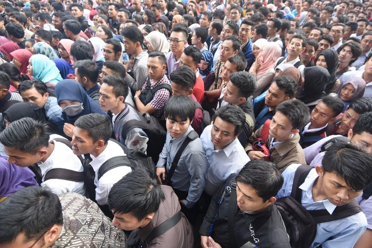 Ketika Gelar Sarjana Kini Tidak Lagi Bisa Jadi Jaminan Dapat Kerja di Indonesia Ketika Gelar Sarjana Kini Tidak Lagi Bisa Jadi Jaminan Dapat Kerja di Indonesia