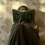 Listrik Mati Panik, PDAM Mati Panik, BBM Naik Panik, Rupiah Melemah Panik. Tapi Lucunya, Ninggalin Sholat Tiap Hari Kok Ga Panik?