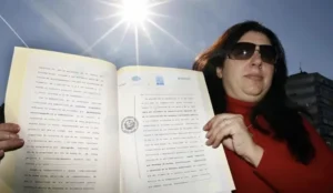 Seorang Wanita Asal Spanyol Klaim dan Daftarkan Diri Sebagai Pemilik Matahari Seorang Wanita Asal Spanyol Klaim dan Daftarkan Diri Sebagai Pemilik Matahari