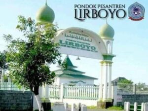 Selain Pondok Pesantren Lirboyo dan Pondok Pesantren Tebuireng, ini dia 5 Pondok Pesantren Salafiyah Populer di Indonesia