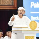 KDM Gelas Sayembara,
Warga yang Bisa Tangkap Begal dan Maling Bakal Dihadiahi Rp5-50 Juta KDM Gelas Sayembara,
Warga yang Bisa Tangkap Begal dan Maling Bakal Dihadiahi Rp5-50 Juta