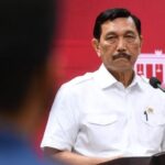 Luhut: Tangkap Koruptor itu Kampungan, Marusak Iklim Investasi, “Kalau Mau Bersih di Surga Aja!” Luhut: Tangkap Koruptor itu Kampungan, Marusak Iklim Investasi, “Kalau Mau Bersih di Surga Aja!”