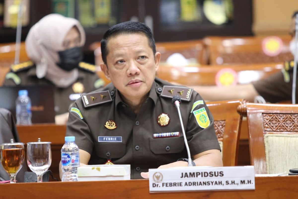 Bahkan yang Tangani Korupsi Ternyata Koruptor, Mau Jadi Apa Negeri ini? Bahkan yang Tangani Korupsi Ternyata Koruptor, Mau Jadi Apa Negeri ini?