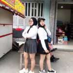 Unggahan Foto 2 Orang Wanita Berhijab Namun Pakai Rok Pendek Ramai Jadi Perbincangan Unggahan Foto 2 Orang Wanita Berhijab Namun Pakai Rok Pendek Ramai Jadi Perbincangan