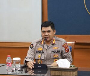 Polda Jabar Persilahkan Warga Lawan Begal, Ingatkan Jangan Sampai Pelaku Tewas Polda Jabar Persilahkan Warga Lawan Begal, Ingatkan Jangan Sampai Pelaku Tewas