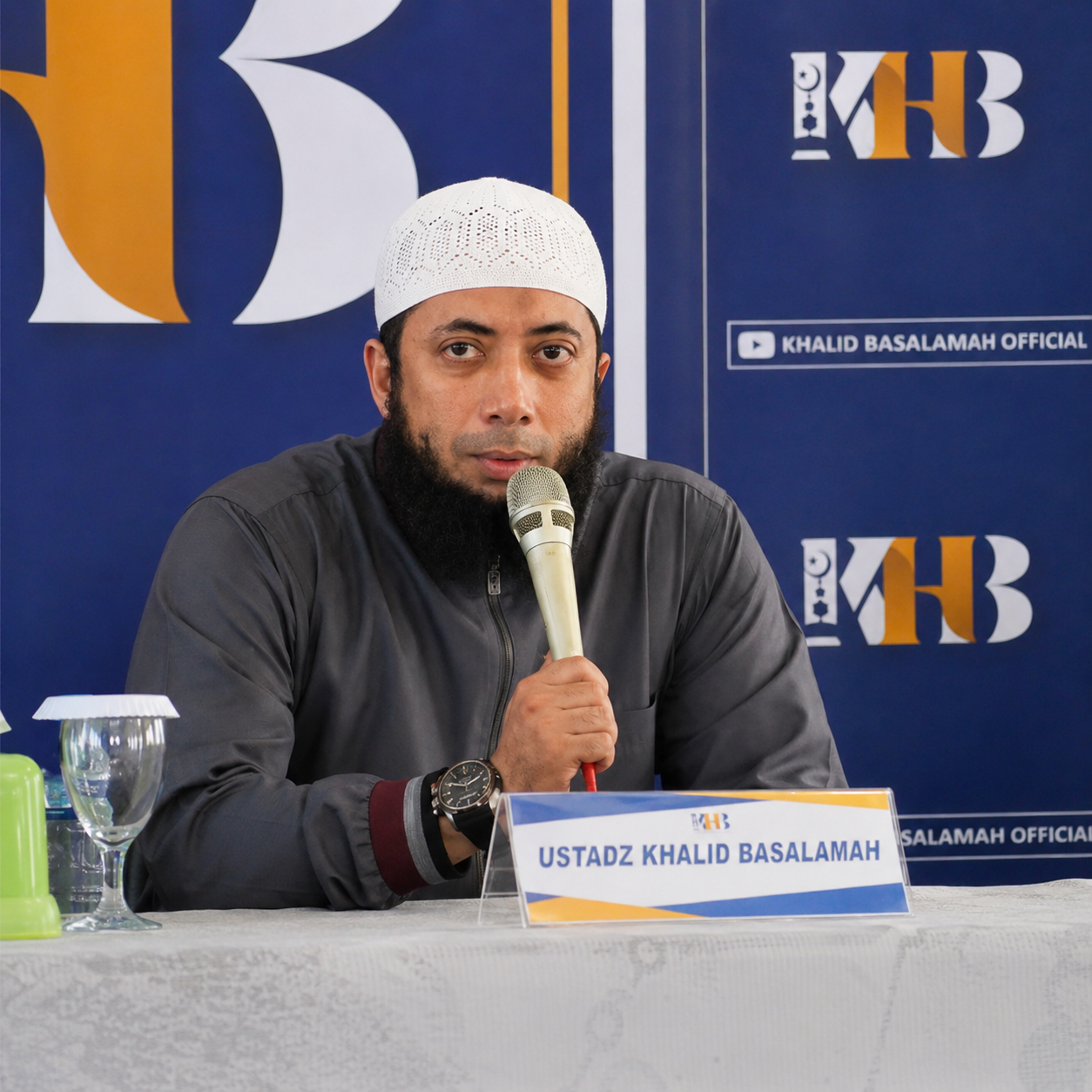 Ustadz Khalid Basalamah: Orang Non-muslim Tidak Akan Masuk Surga, Kecuali Agama Islam chatgpt image 11 agu 2026, 21.28.38