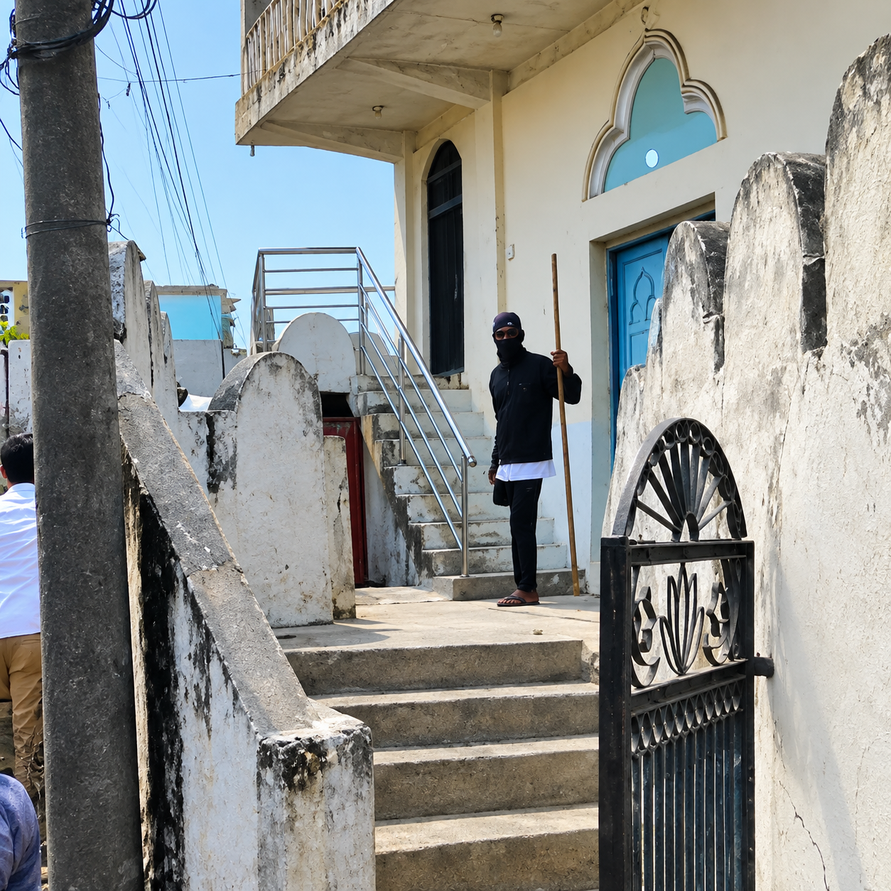 Seorang Imam Dari Nepal ini Mempertahankan Masjid Walaupun Dengan Hanya Mempunyai Satu Kaki Saja chatgpt image sep 10, 2026, 10 29 07 pm