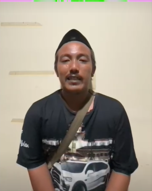 Pria Yang Geruduk dan Bawa Golok Membubarkan Ibadah Jemaat GKPI Akhirnya Klarifikasi dan Minta Maaf image
