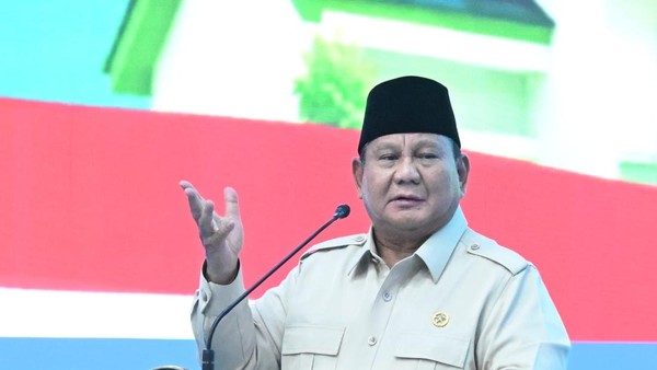 Respon Presiden Prabowo Tentang Maraknya Kasus Keracunan MBG: “Sakit Perut itu Biasa, Saya Juga Sering Salah Makan” presiden prabowo subianto di acara akad massal kpr sejahtera batang jawa tengah kamis 3072026 1785416921381 169