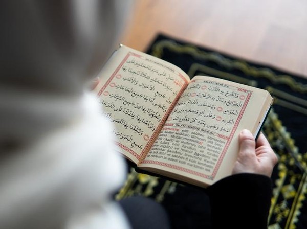 Hanya 3% Dari Al-Quran Berisi Perintah dan Larangan, 97% Mengajarkan Etika, Hubungan Antara Manusia dan Tuhan, Serta Tujuan Hidup